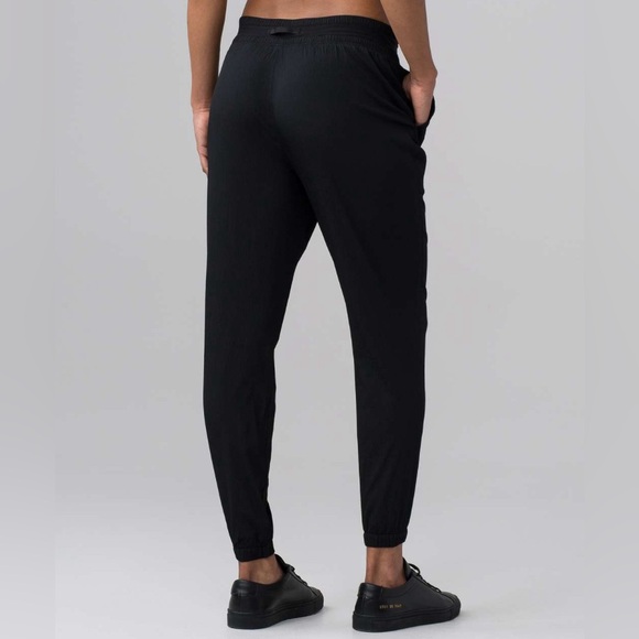Lululemon In-Depth Jogger (28") - Black - Picture 2 of 6